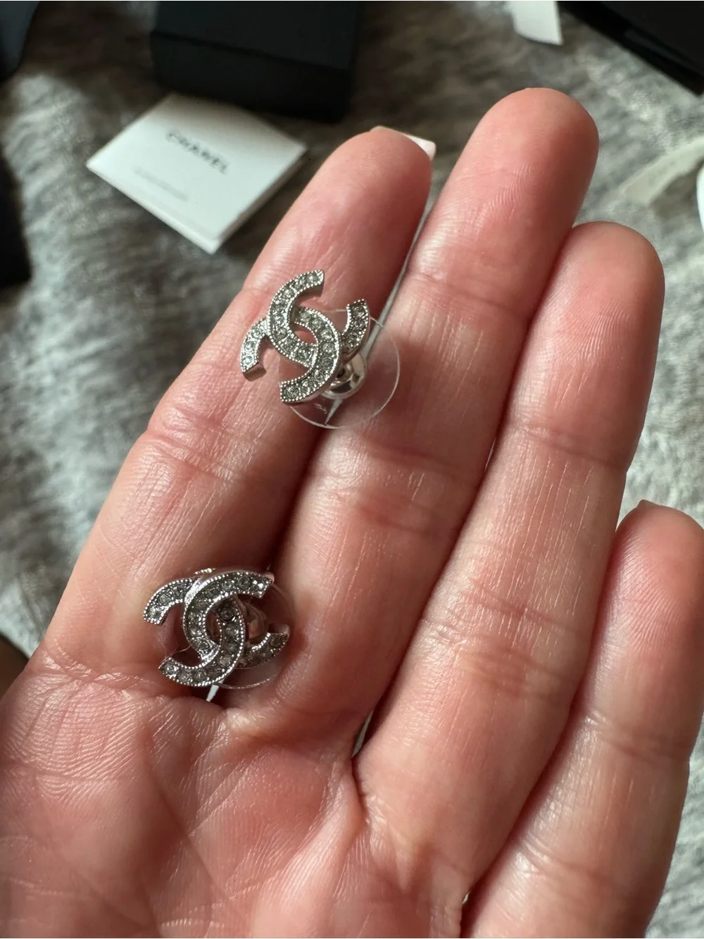 CHANEL elegant cc